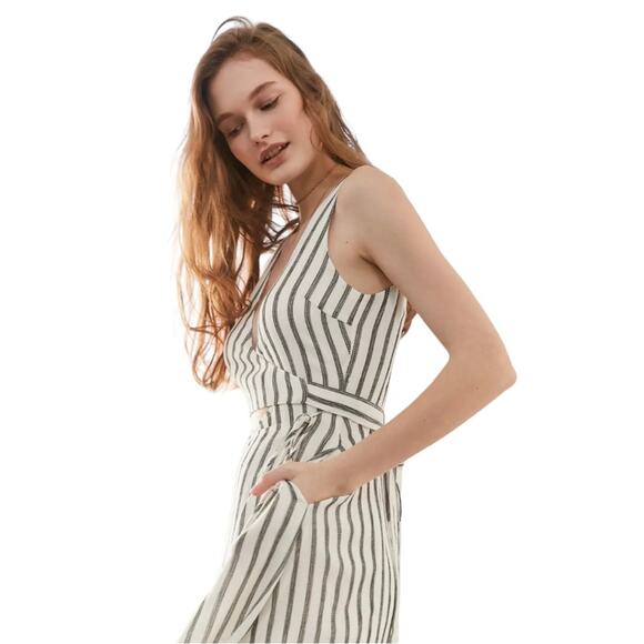 ASTR The Label Aida Cutout Midi Wrap Dress Women’s Size Large - Picture 2 of 12